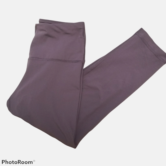 Yogalicious Purple Capris - Picture 2 of 5